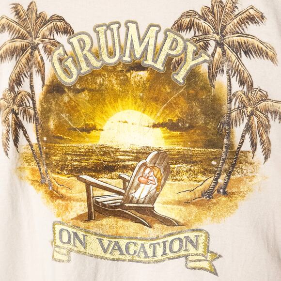 Disney Grumpy On Vacation Tee Tan Graphic Size 2XL Retro Merch T-Shirt - Picture 3 of 6